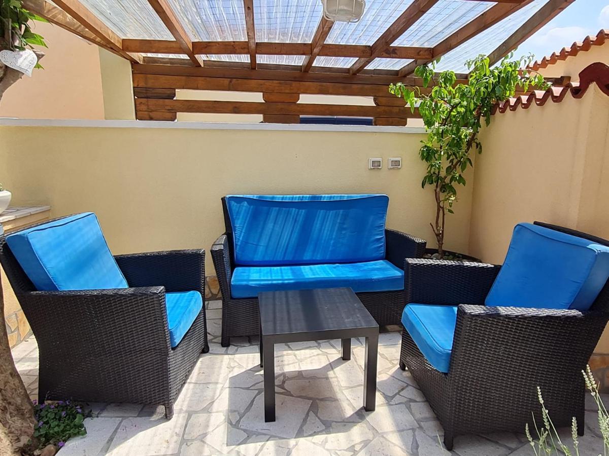 Holiday Home "Mala Kuca " With Heated Pool Pula Exterior foto